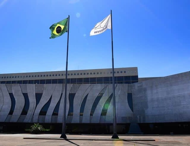 STJ: Taxa do CDI não pode ser usada como índice de correção monetária